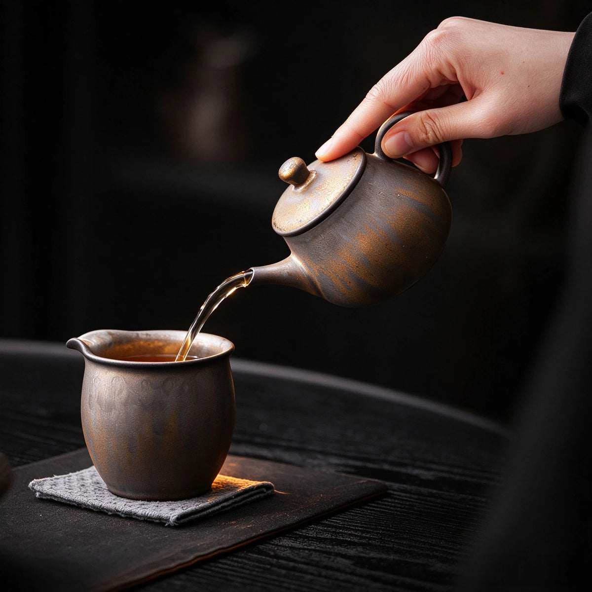 Aurora Teapot